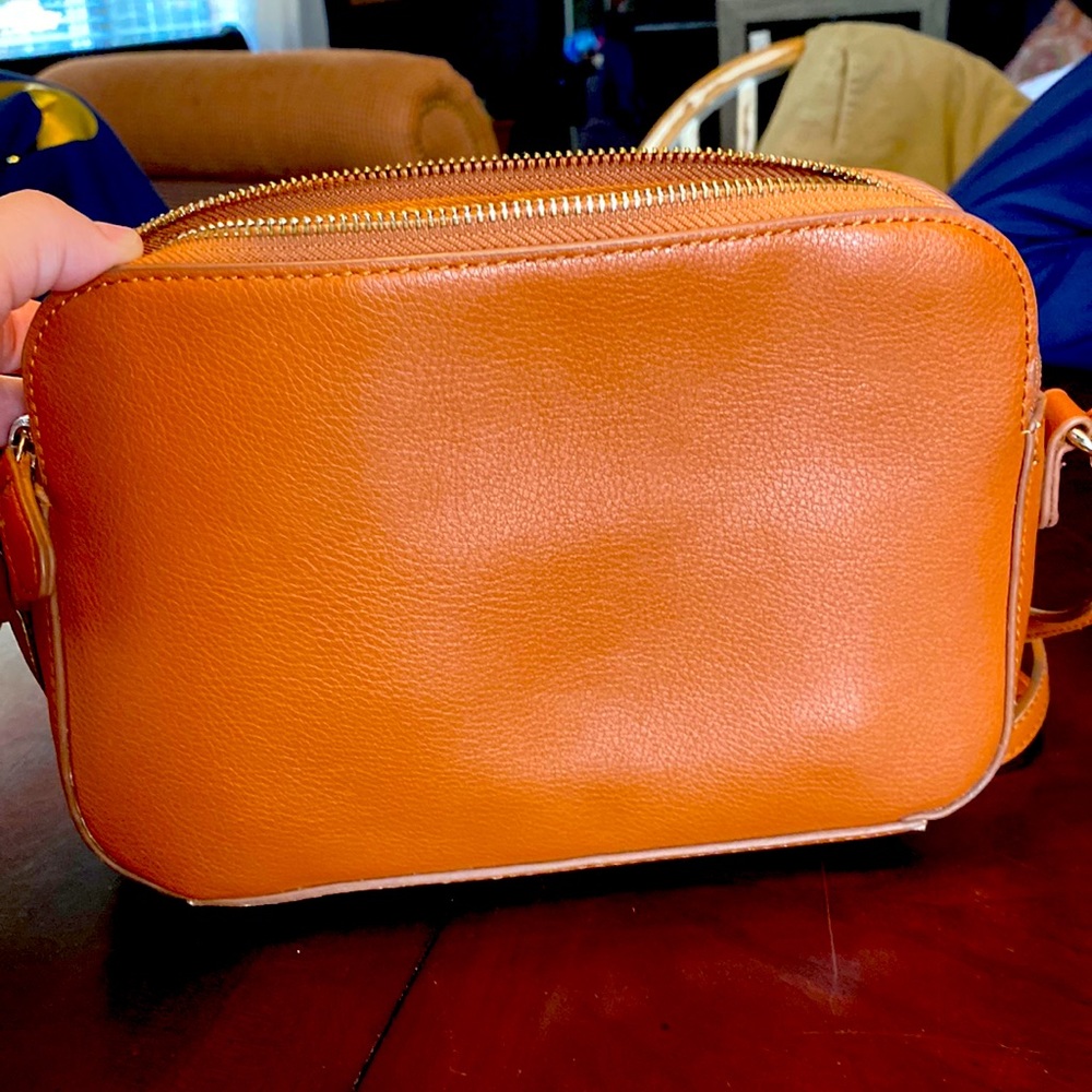 Camel brown crossbody